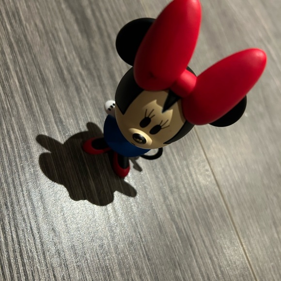 Vinyl minnie mouse figure - Picture 4 of 5
